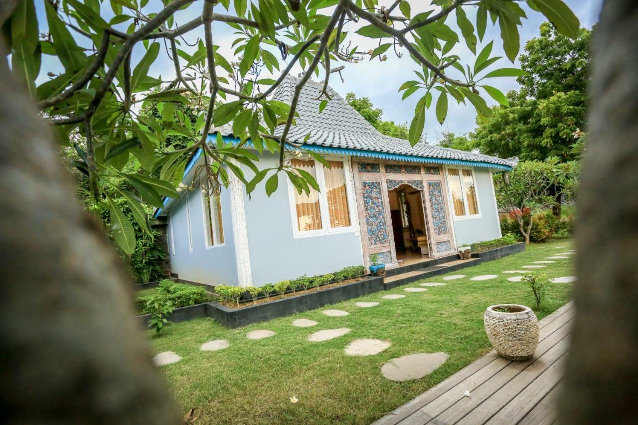 The Kayu Manis Villa Lovina  Exterior photo