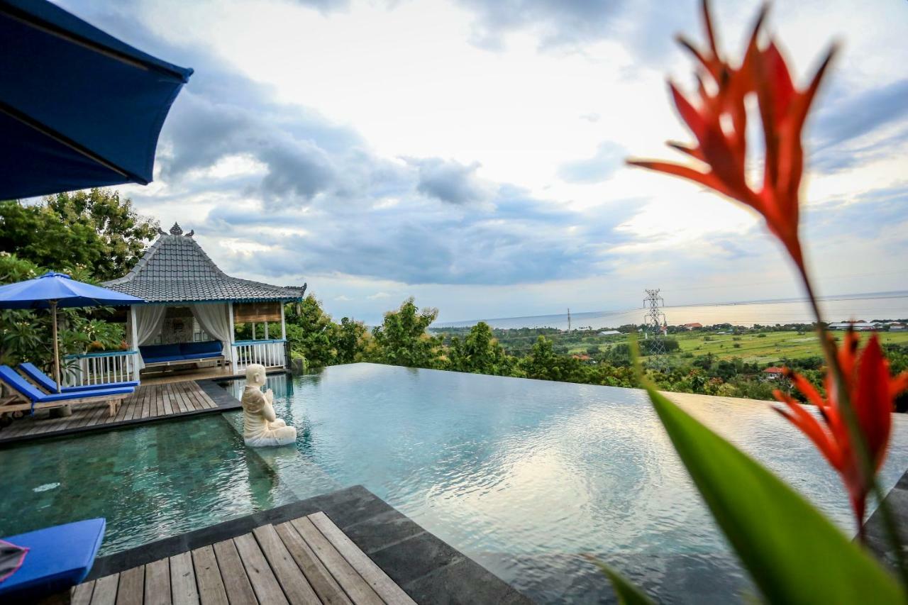 The Kayu Manis Villa Lovina  Exterior photo